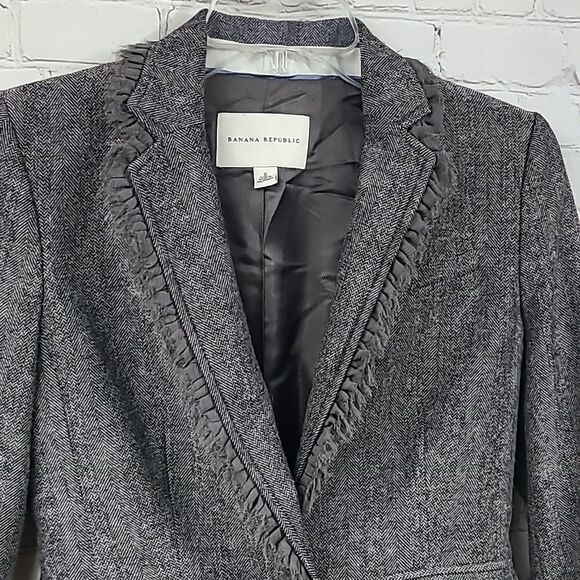 Banana Republic Wool Tweed Herringbone Ruffle Collar Blazer Gray Suit Jacket 0 - Picture 3 of 16